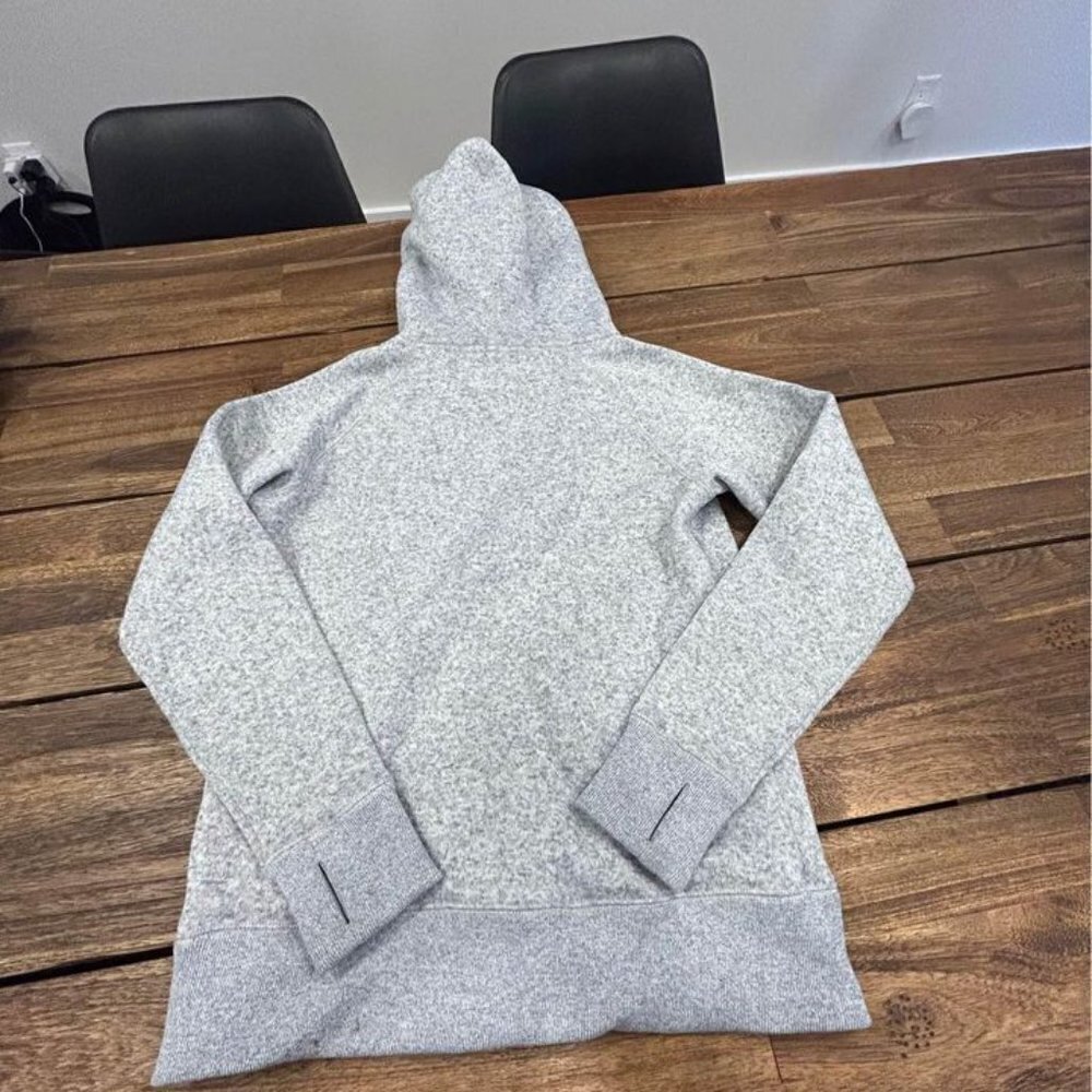 ROOTS gray hoodie. Woman’s size small. New condition. Warm and cozy! - Picture 6 of 10